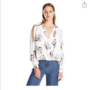 Ark & Co Overlap-Front Open Slit-Sleeve Top